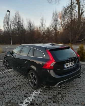 Volvo V60 cena 78900 przebieg: 117300, rok produkcji 2015 z Warszawa małe 529